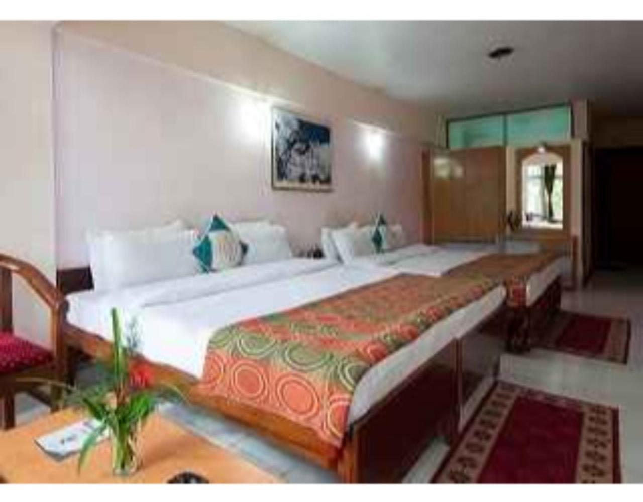 Anamika Hotel 奈尼塔尔 外观 照片